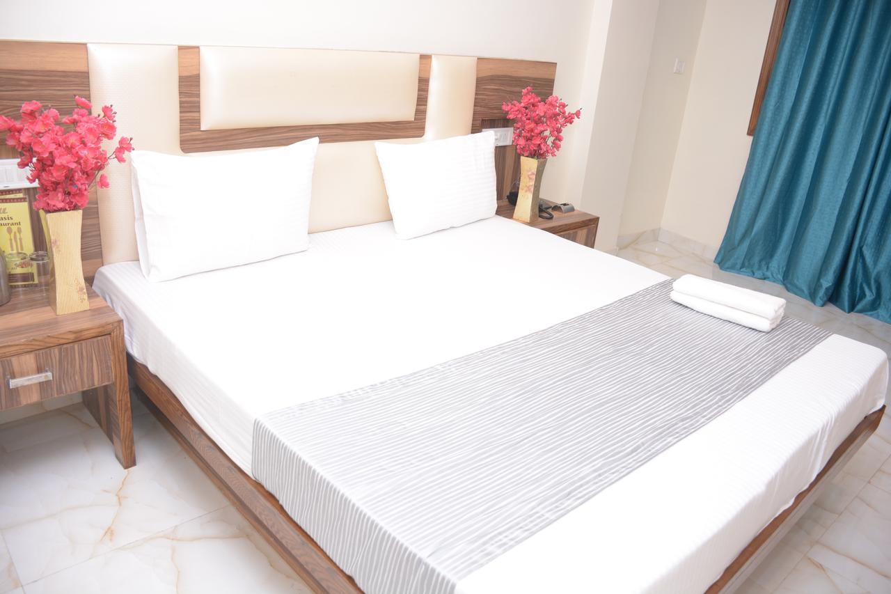 Hotel Golden Oasis - A Well Hygiene Property Paharganj Buitenkant foto