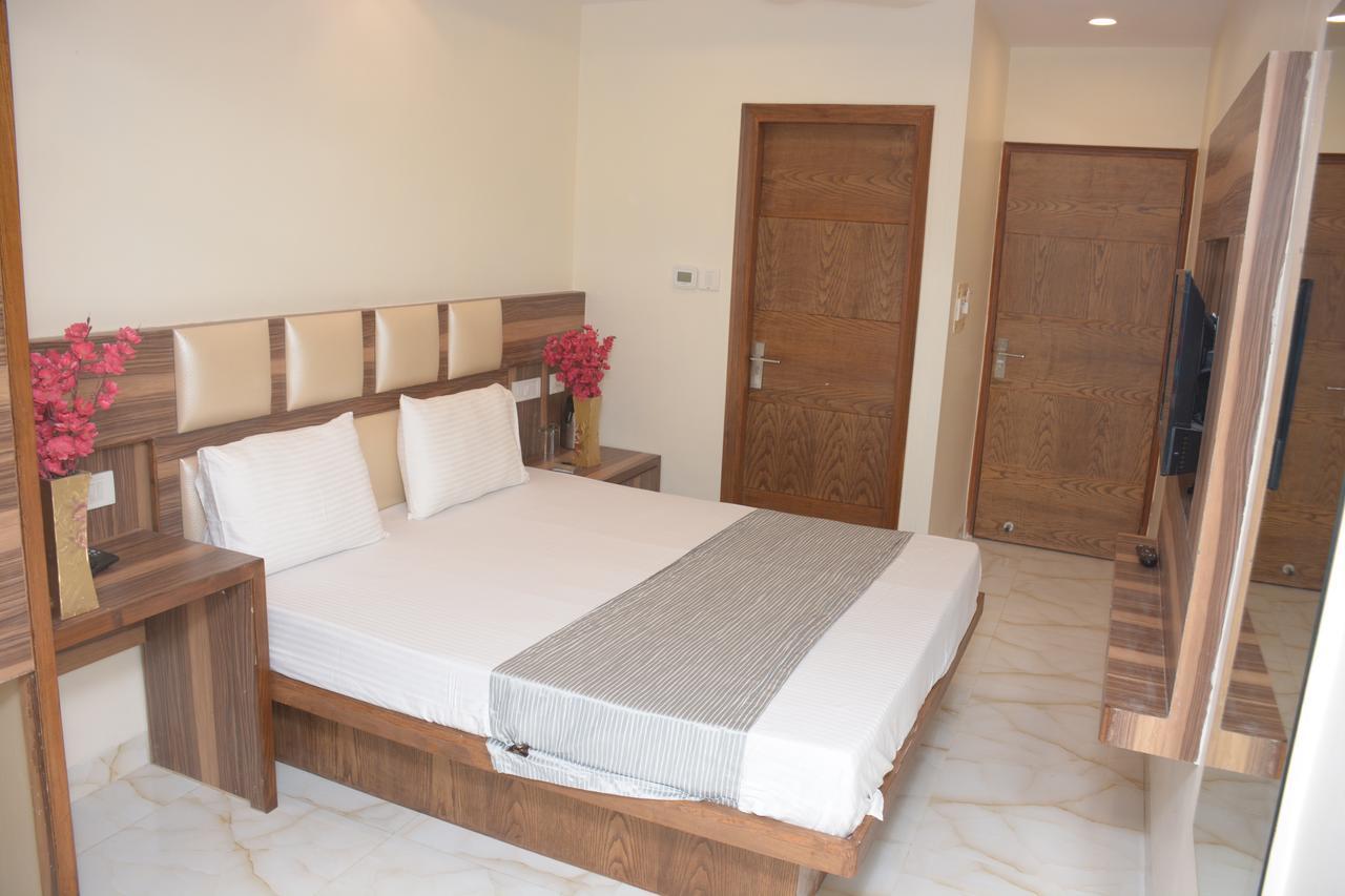 Hotel Golden Oasis - A Well Hygiene Property Paharganj Buitenkant foto