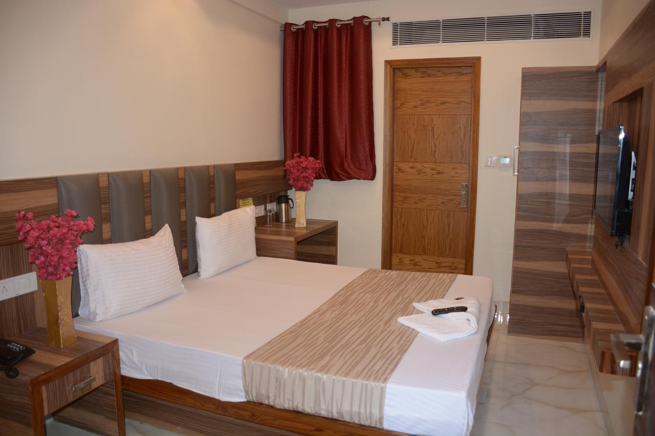 Hotel Golden Oasis - A Well Hygiene Property Paharganj Buitenkant foto